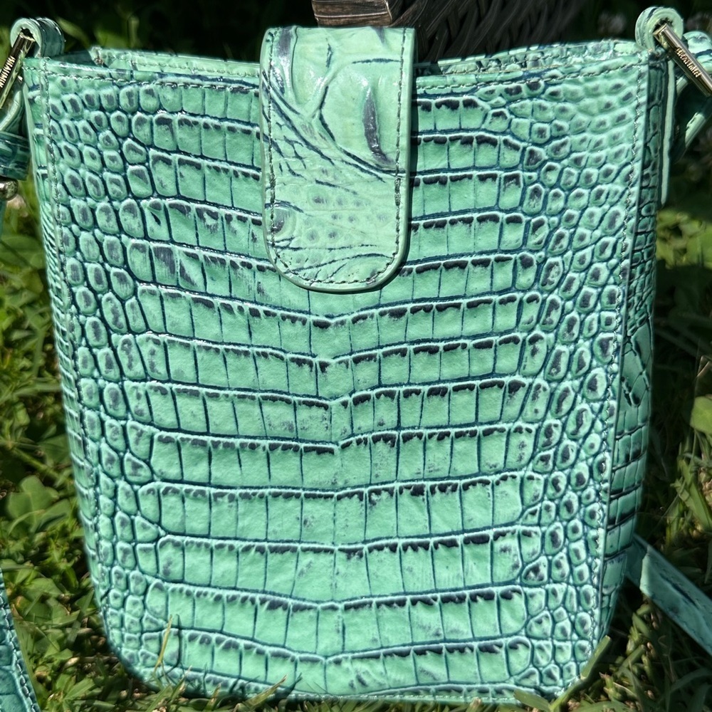 Brahmin Green Crossbody Bag with Alligator Embossed Design - Picture 6 of 6